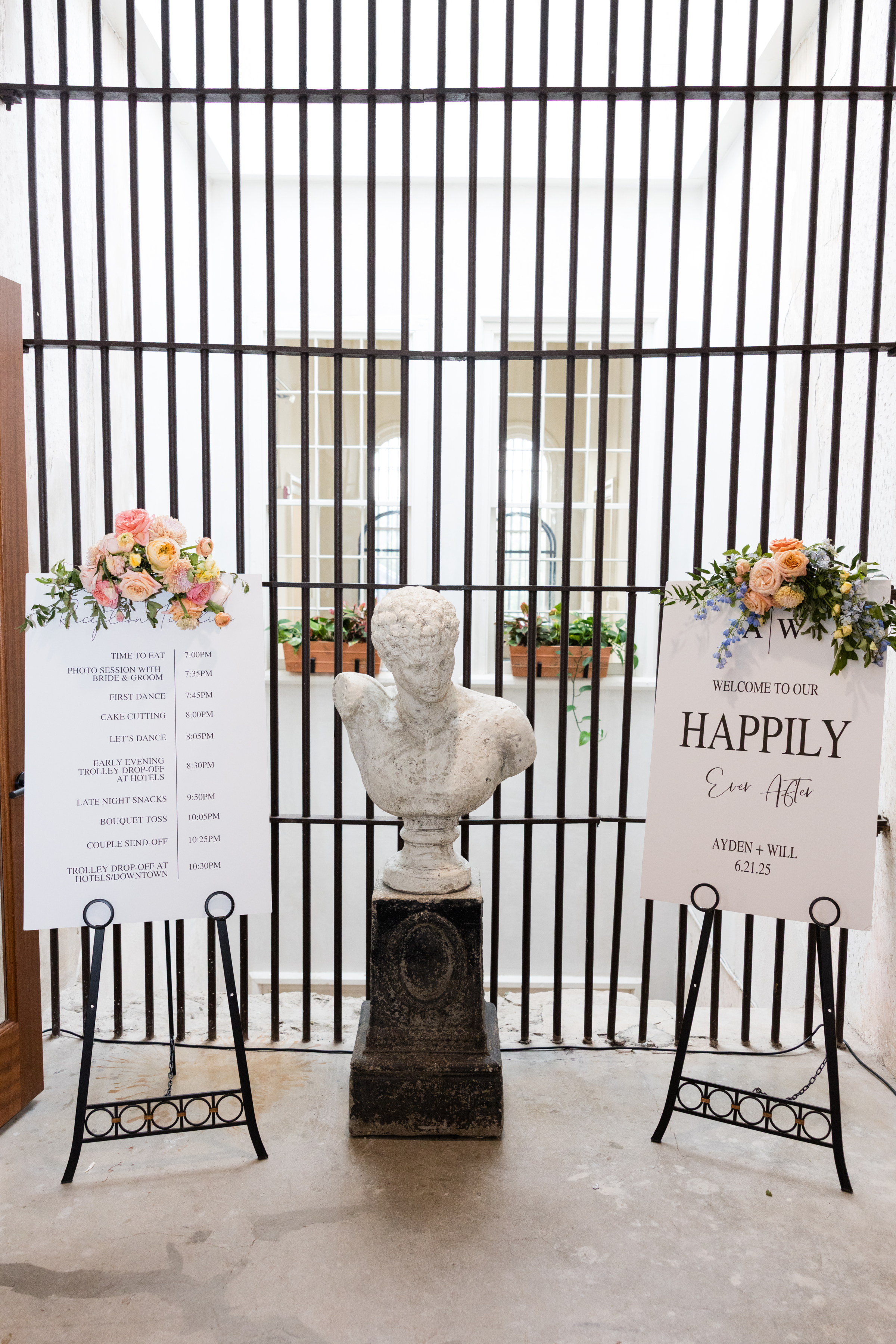Charleston Wedding Planners -
Luxury Wedding Planners in Charleston, SC 