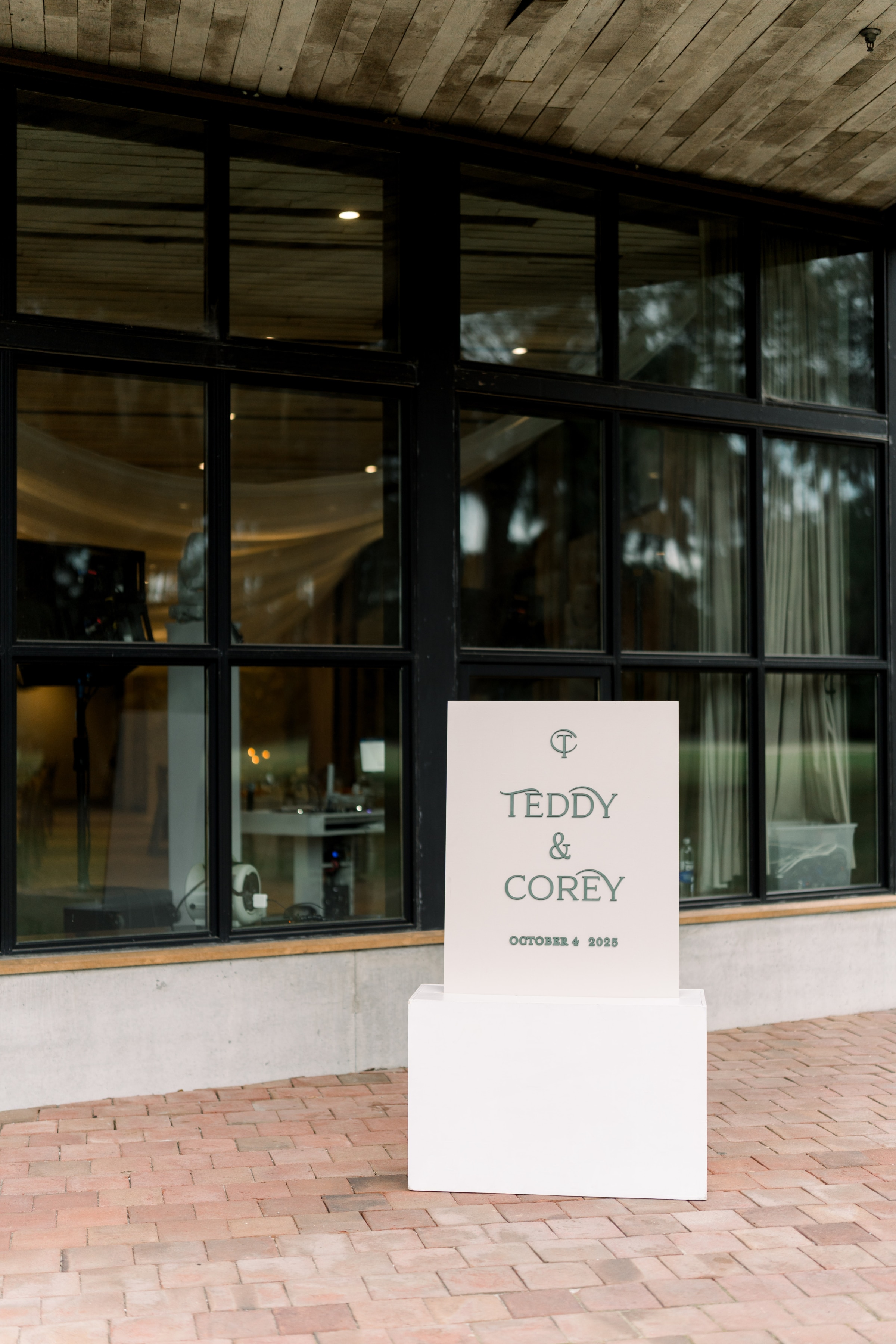 Charleston Wedding Planners -
Luxury Wedding Planners in Charleston, SC