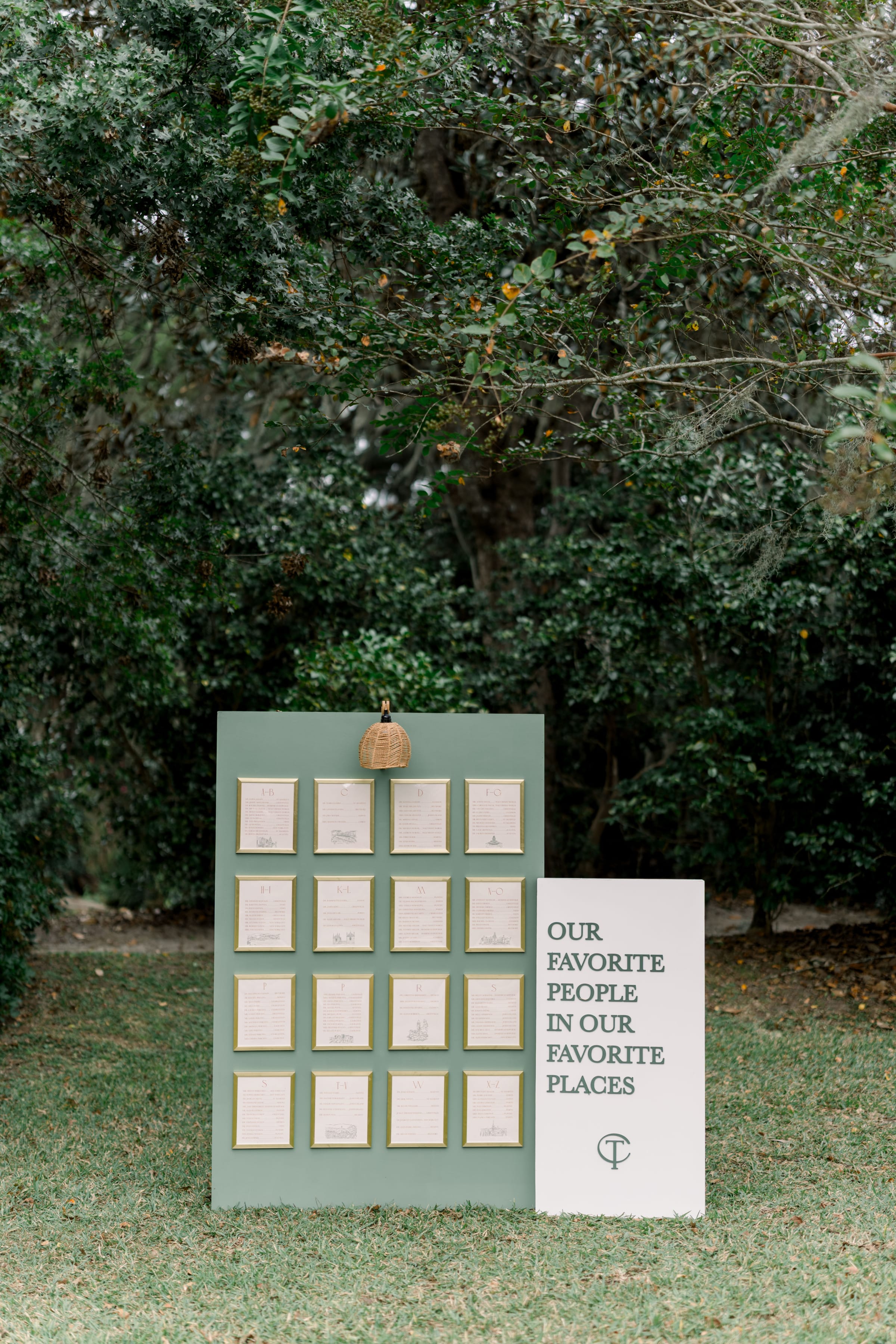 Charleston Wedding Planners -
Luxury Wedding Planners in Charleston, SC