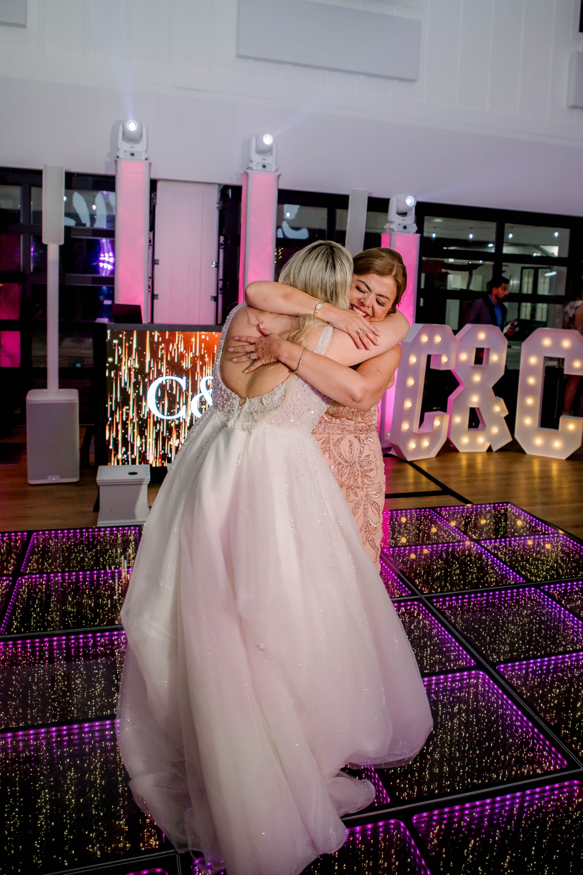 Stunning & Brilliant Events -
Luxury Wedding Planners in Tampa, FL